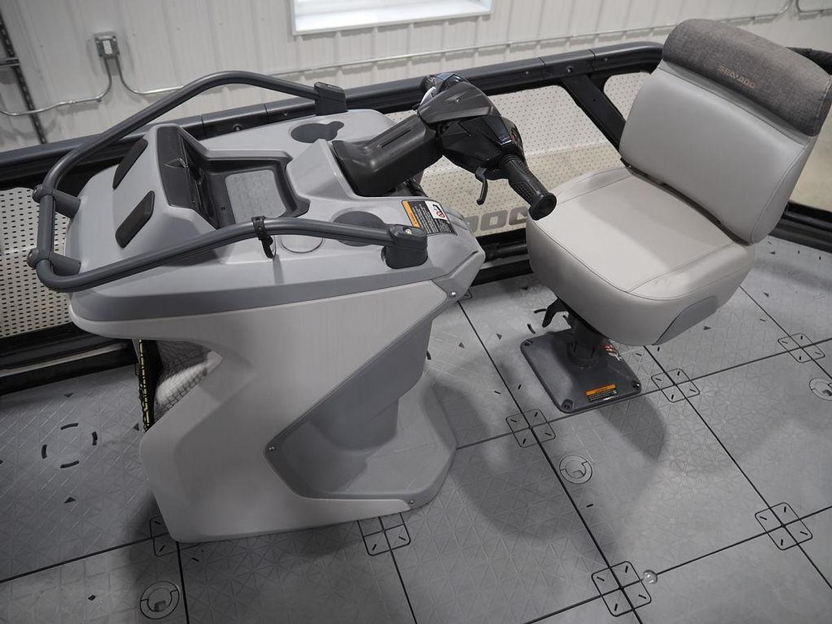Used 2023 Sea-Doo Switch® 16-130 hp