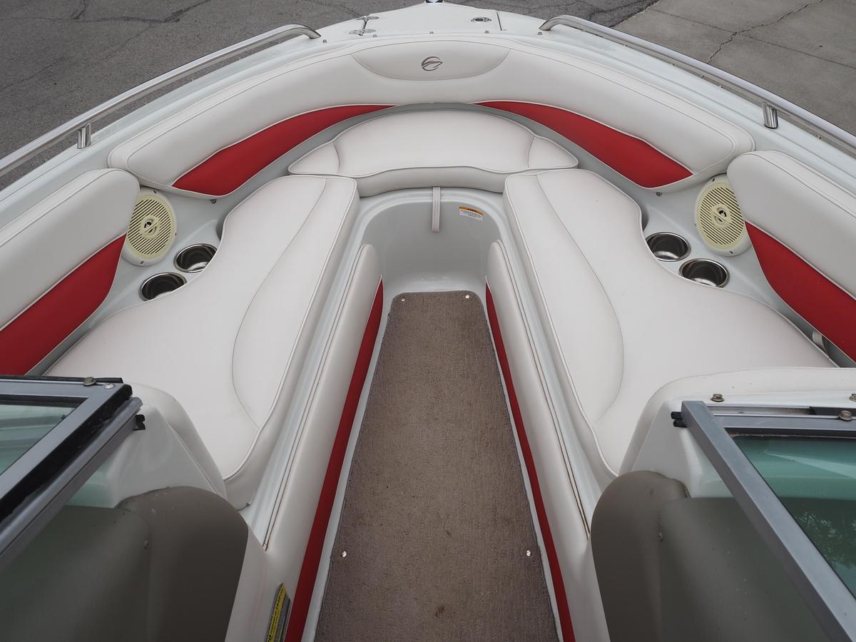 Used CROWNLINE 21SS