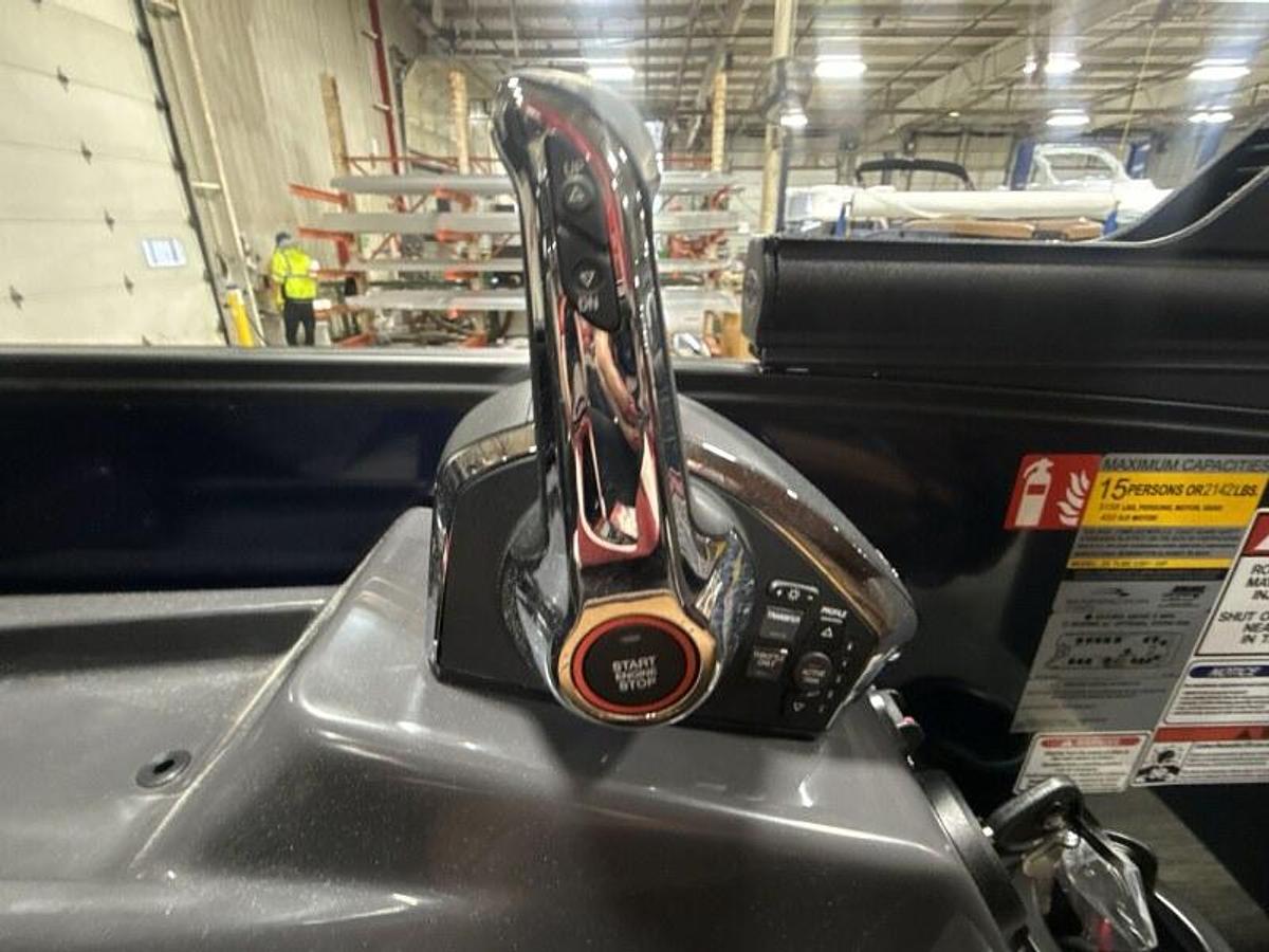 2026 BENNINGTON 24 MSL