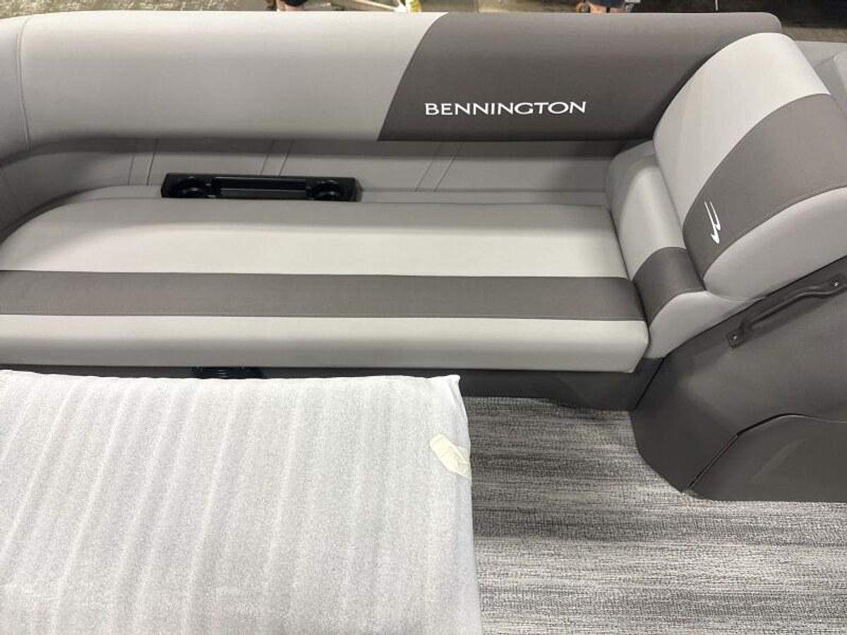 2026 Bennington S Quad Bench 21 SSR