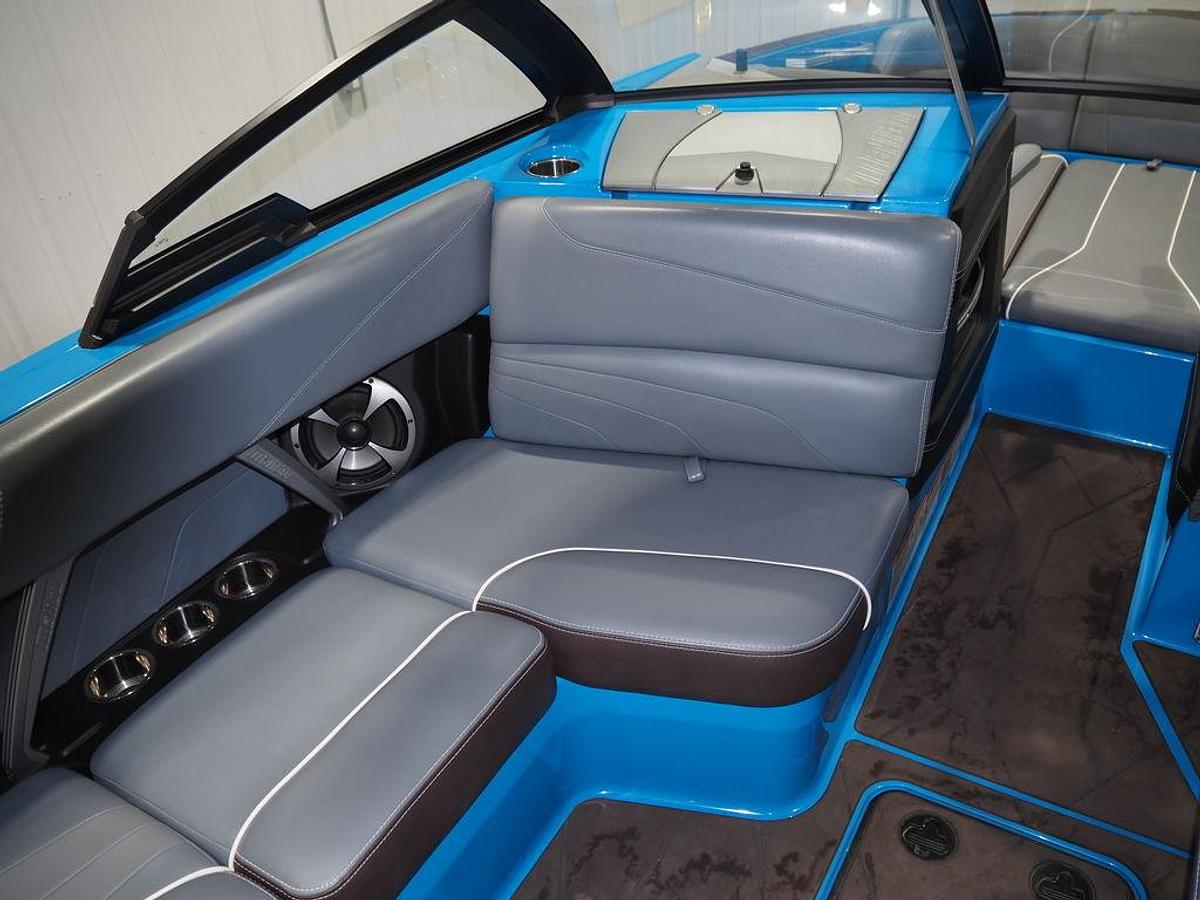 Used 2020 Malibu Boats 22 MXZ