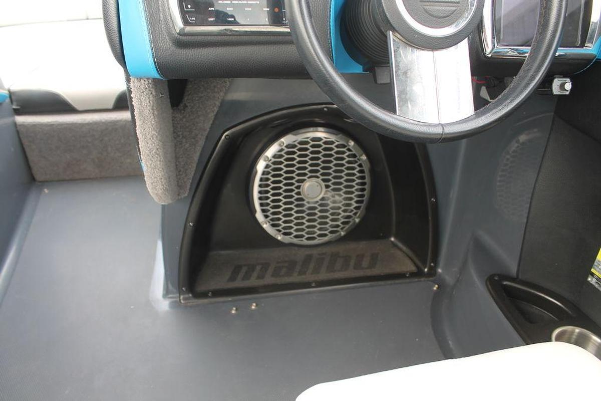 Used 2013 Malibu Boats Wakesetter 24 MXZ