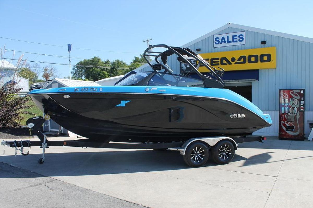Used 2023 Yamaha Marine 222XE