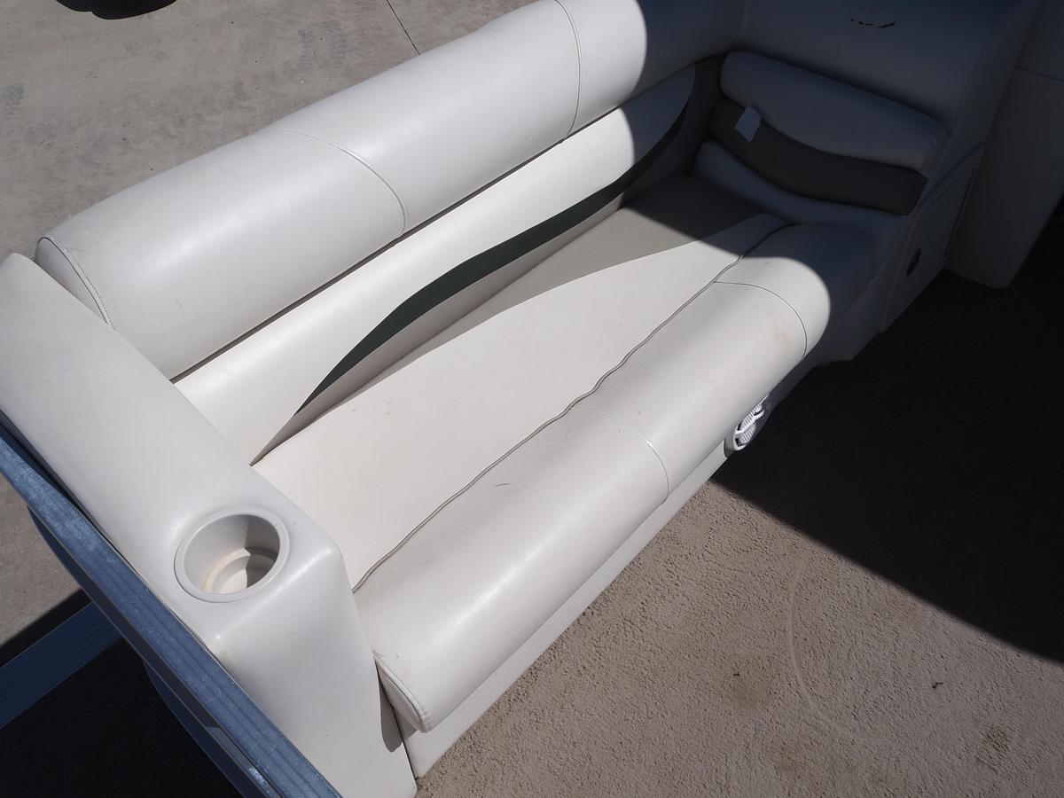 Used 2005 Harris Sunliner 200