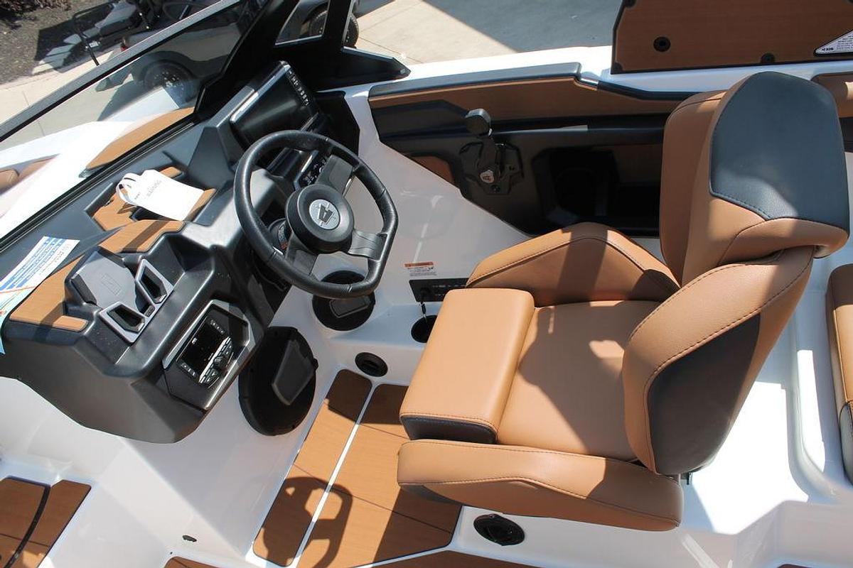 2026 Axis Wake Research A225