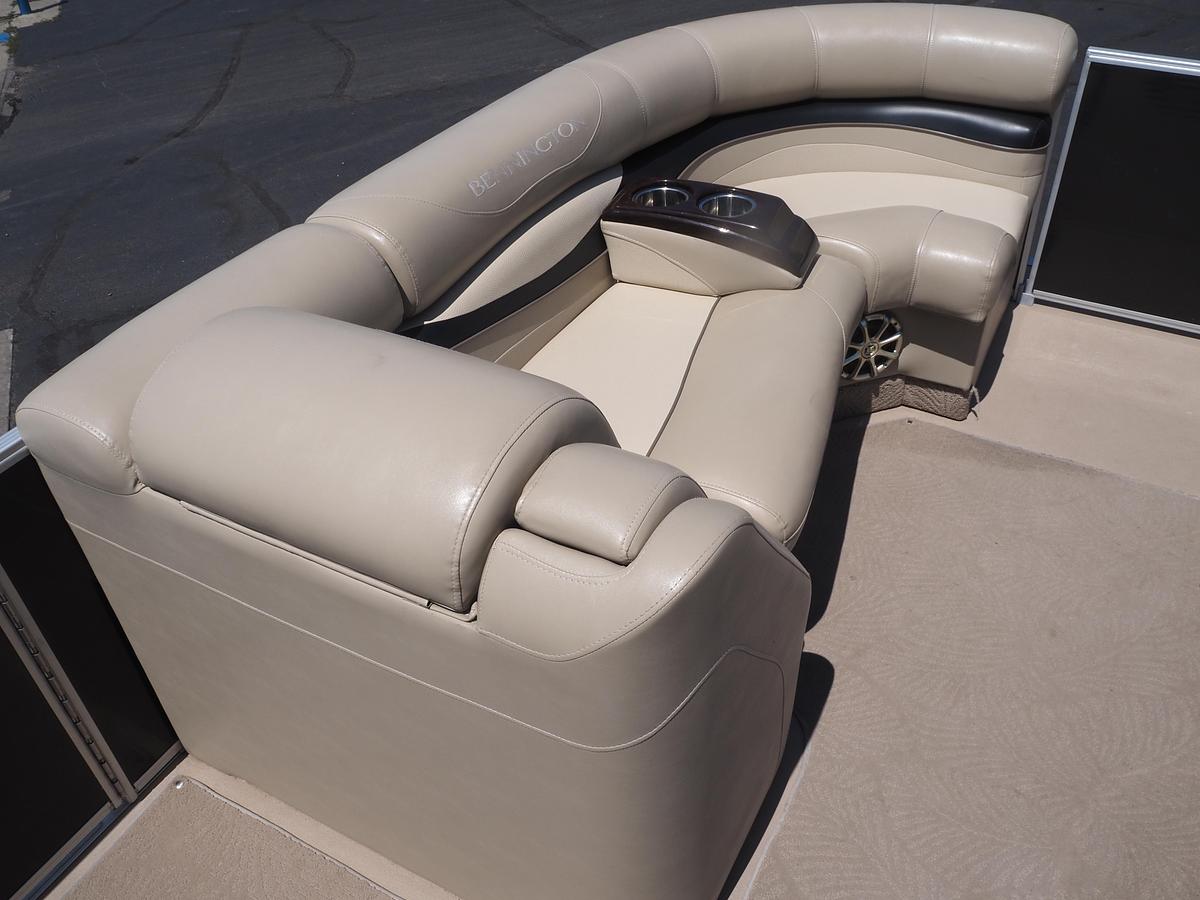 Used 2013 BENNINGTON 2050RL