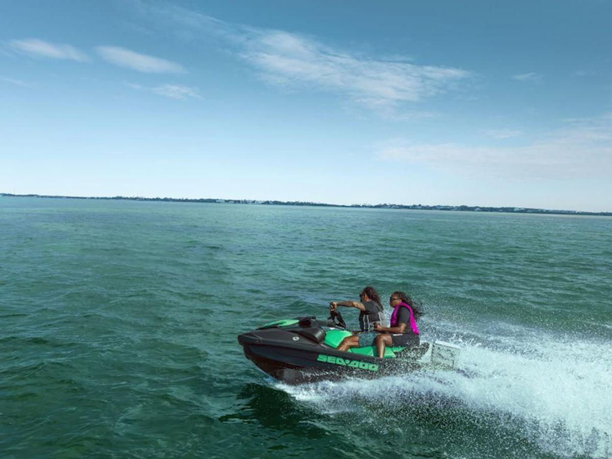 2026 Sea-Doo GTI™ SE 130 iBR Tech, Audio, iDF, iBR