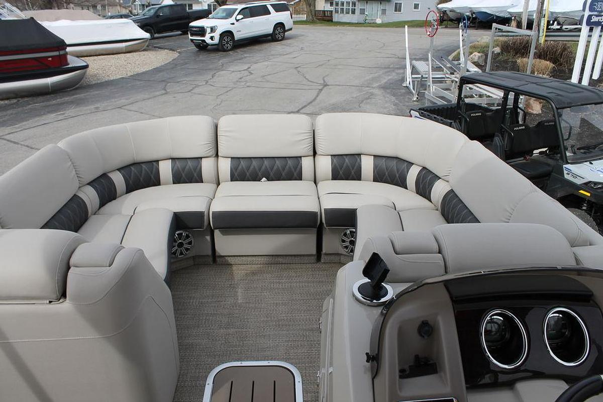 Used 2018 Bennington 23QCL