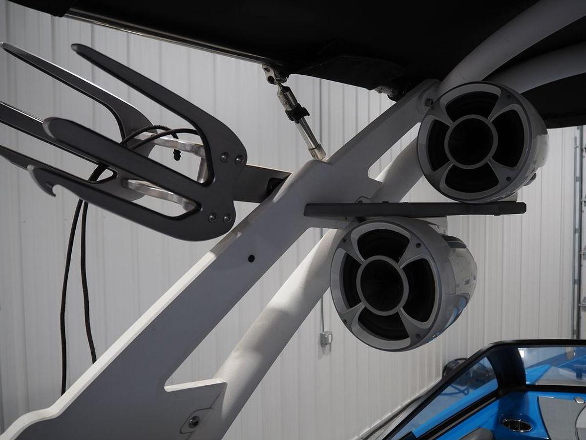 Used 2020 Malibu Boats 22 MXZ