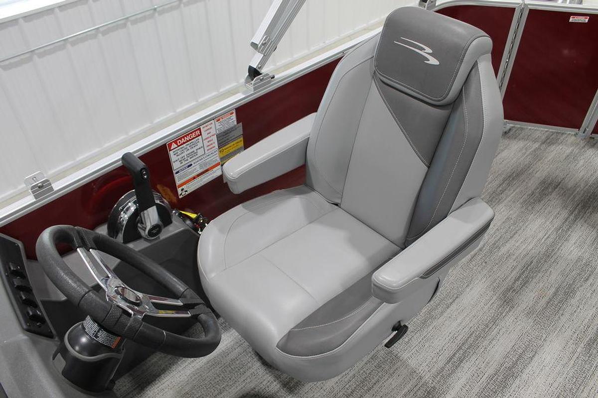 Used 2025 Bennington S L-Bench 21 SL