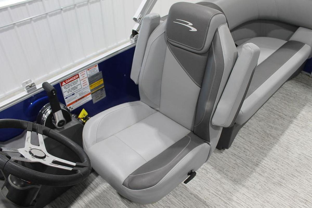 Used 2025 Bennington S Quad Bench 21 SSR