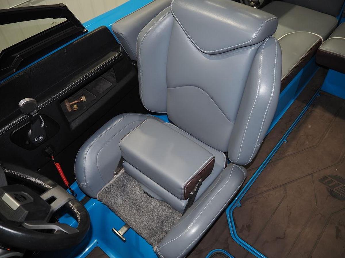 Used 2020 Malibu Boats 22 MXZ