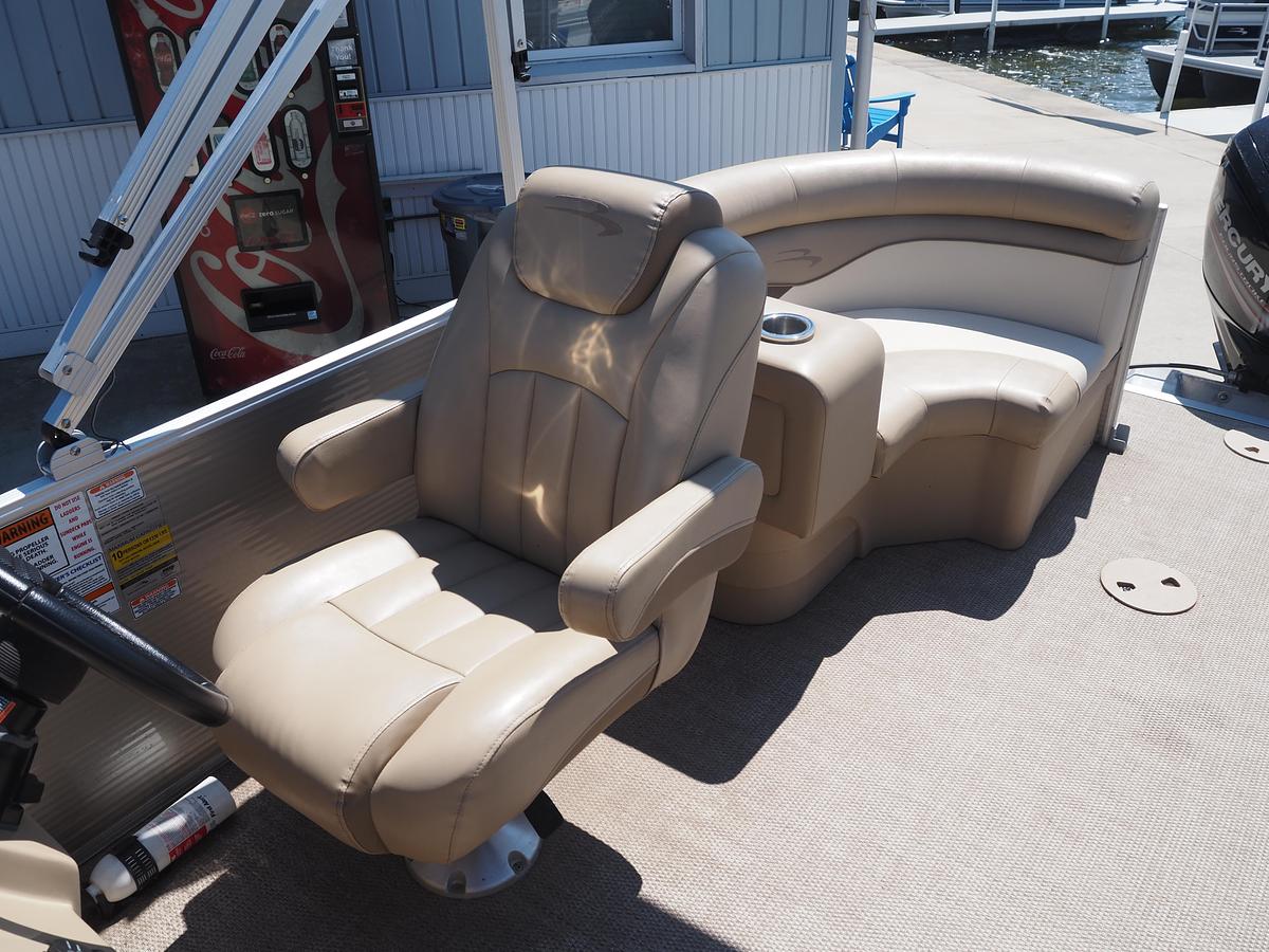 Used 2019 BENNINGTON 21 SSR