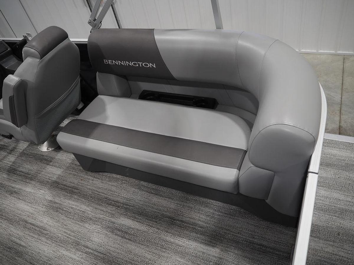 Used 2025 Bennington S Quad Bench 21 SSR