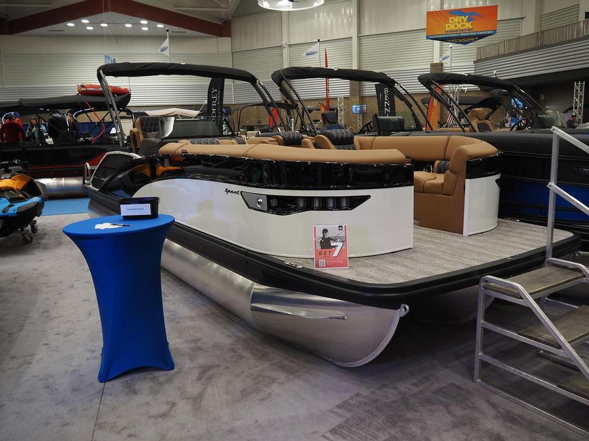 2026 Bennington RX Sport Swingback 25 RXSB