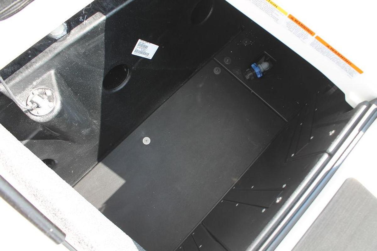 2026 Malibu Boats 23 LSV