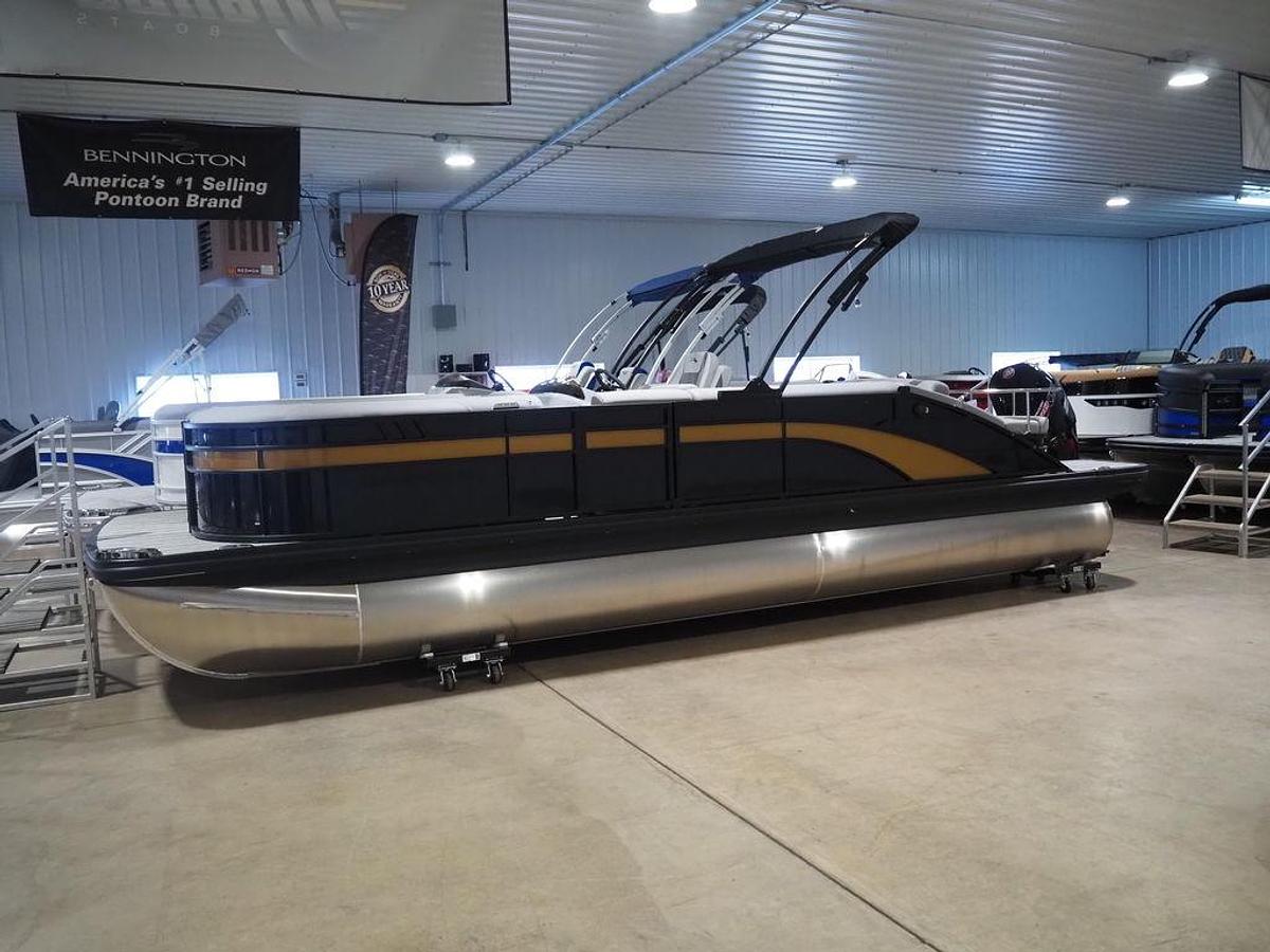 2025 Bennington SX Swingback 24 SXSB