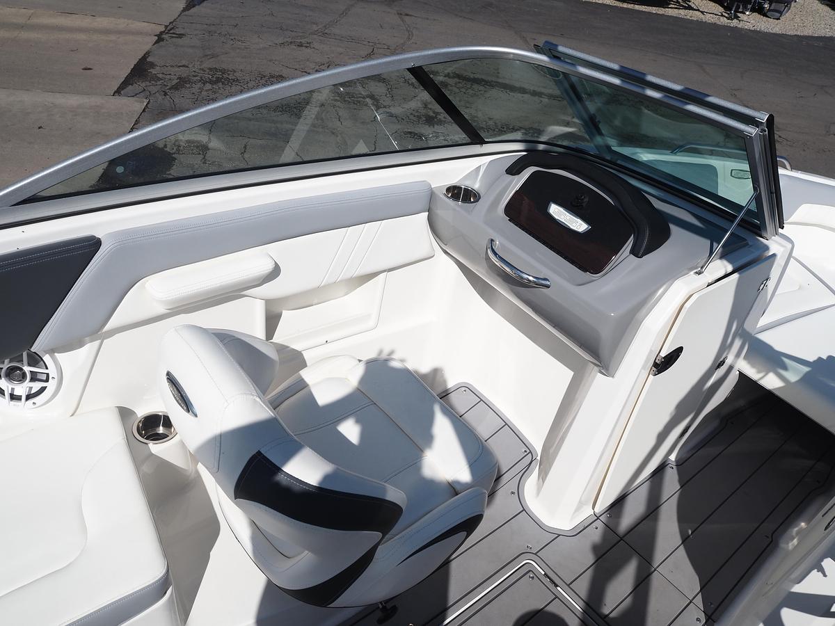 Used 2022 CHAPARRAL 23SSI