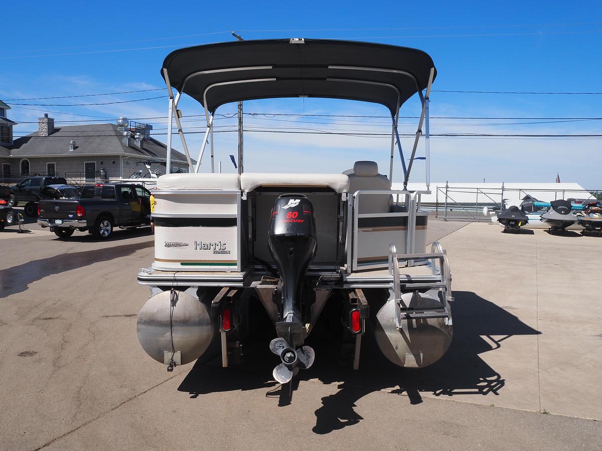 Used 2005 Harris Sunliner 200