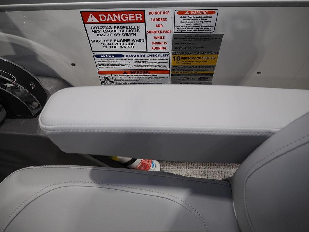 Used 2025 Bennington S Quad Bench 21 SSR