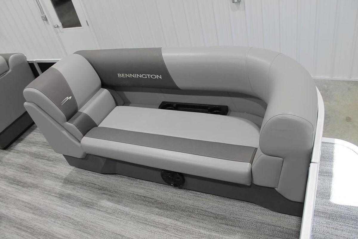 Used 2025 Bennington S L-Bench 21 SL