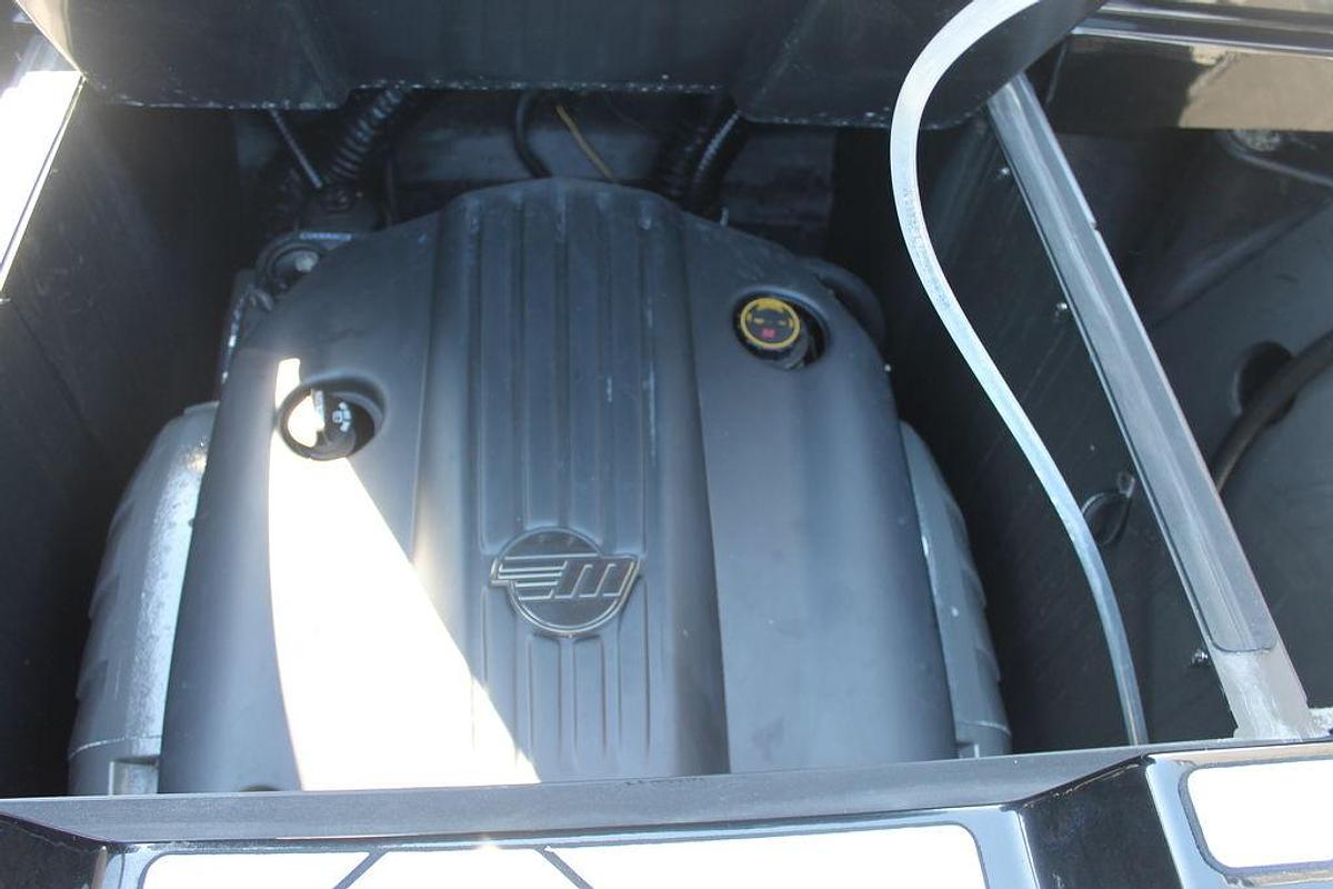 Used 2023 Malibu Boats 22 LSV