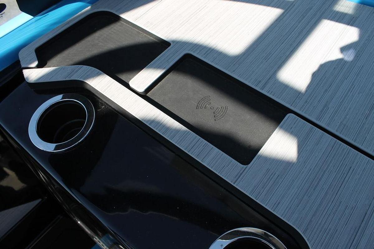 Used 2023 Yamaha Marine 222XE