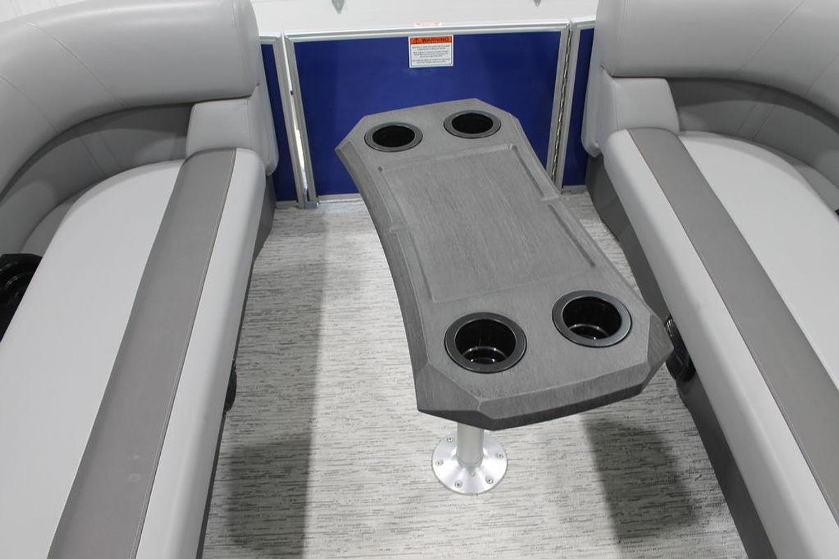 Used 2025 Bennington S Quad Bench 21 SSR