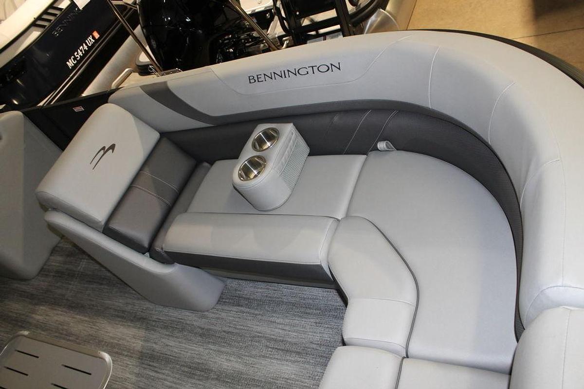 2025 Bennington SX Swingback 24 SXSB