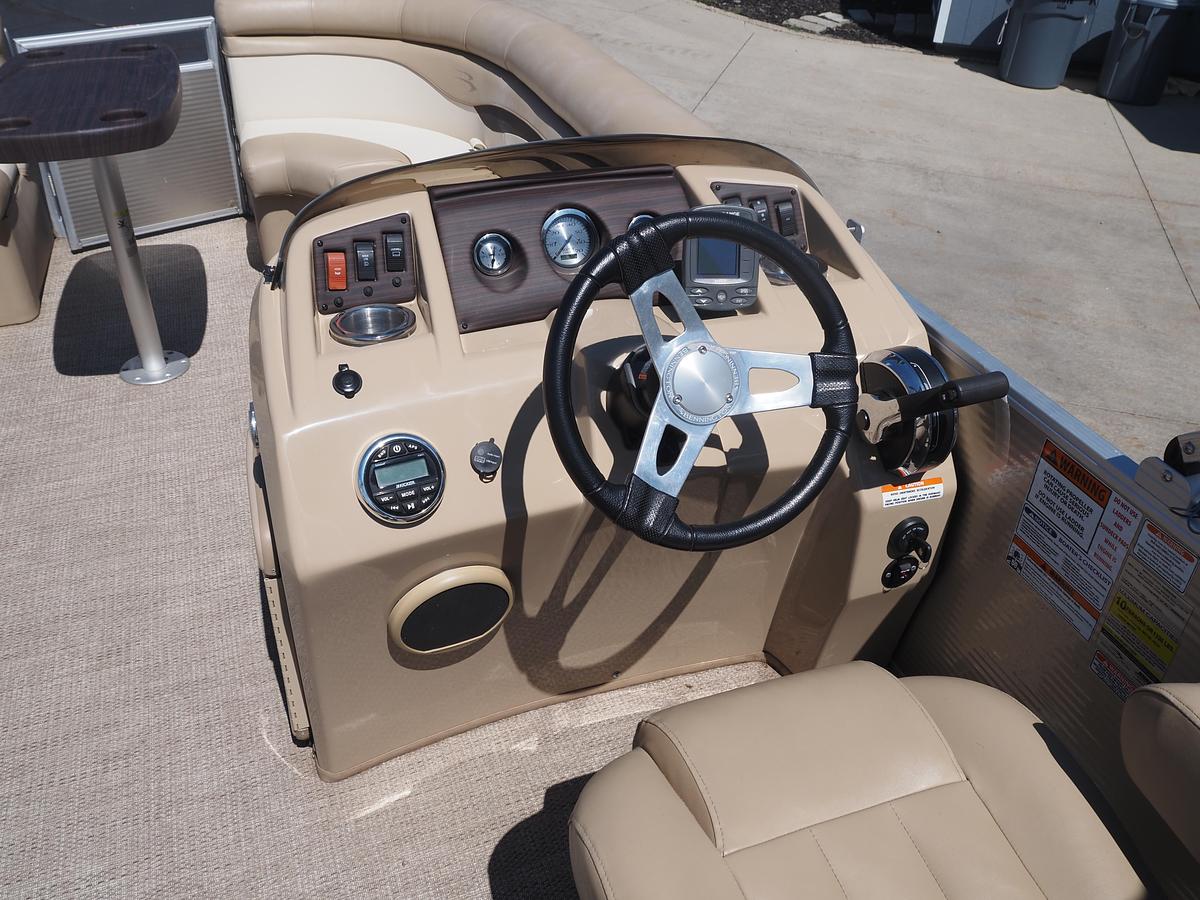 Used 2019 BENNINGTON 21 SSR