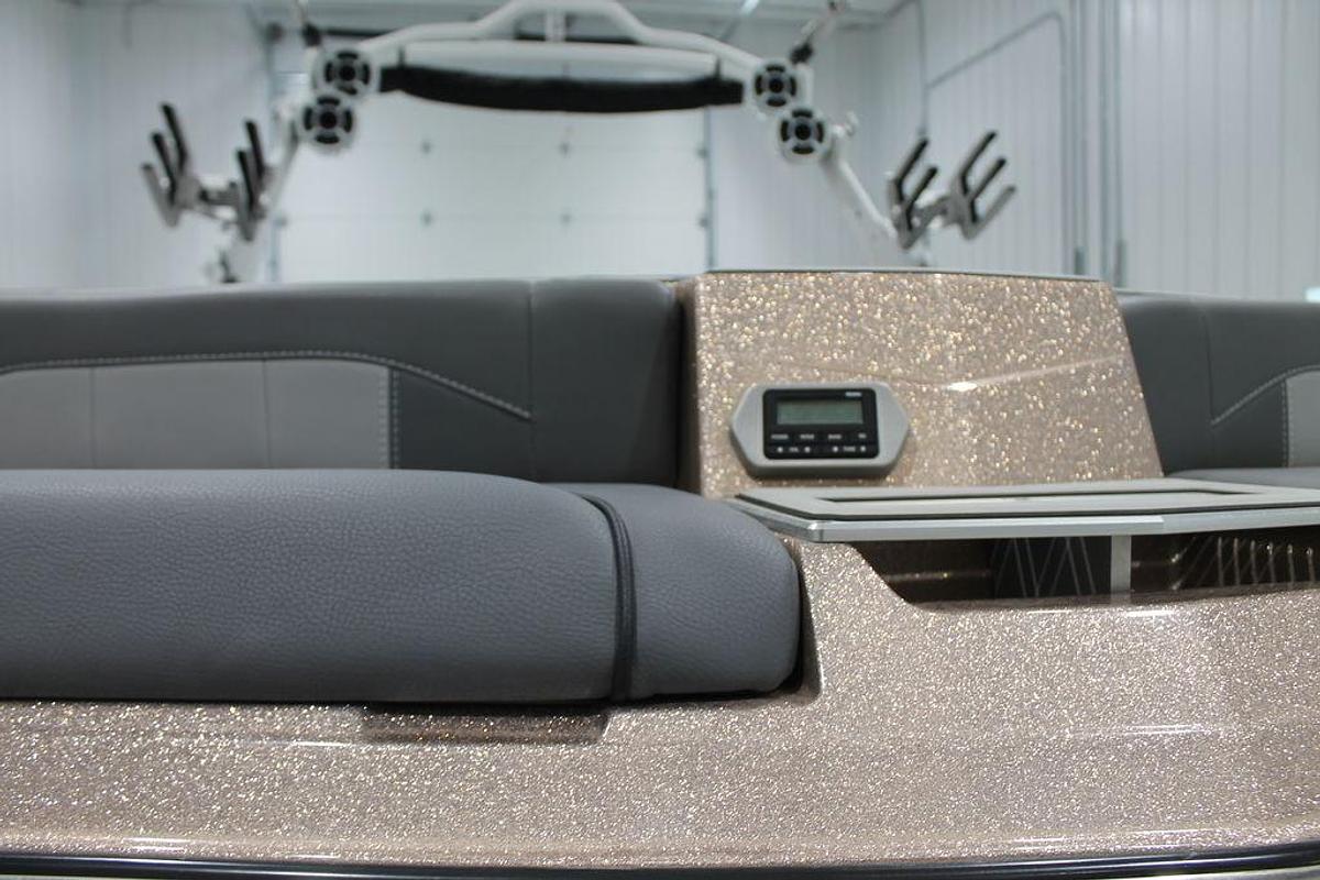 Used 2021 Malibu Boats 25 LSV