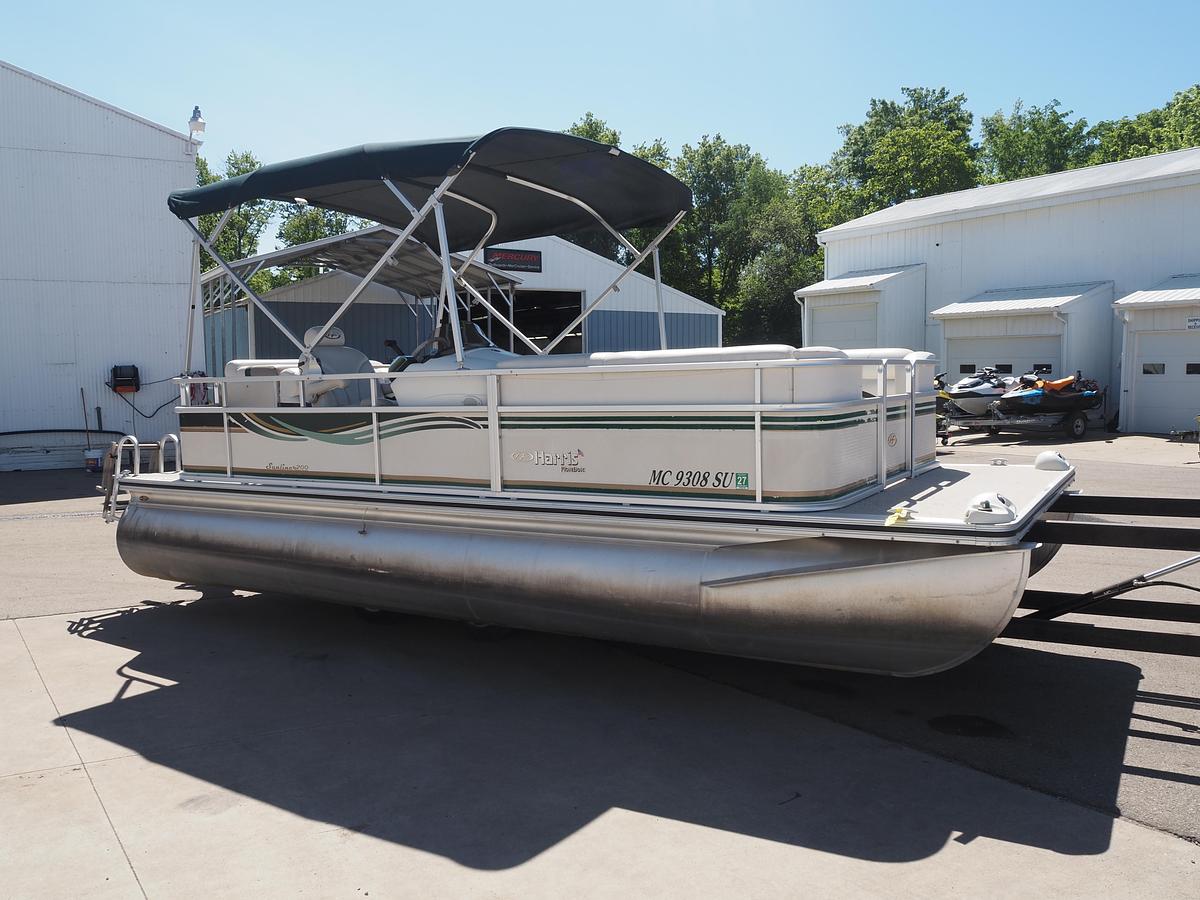 Used 2005 Harris Sunliner 200