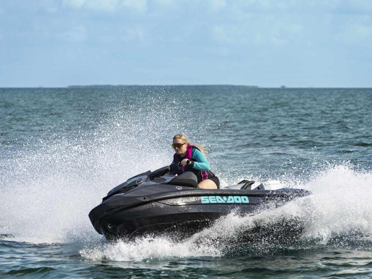2026 Sea-Doo GTR™ 230 BRP Premium Audio, iBR