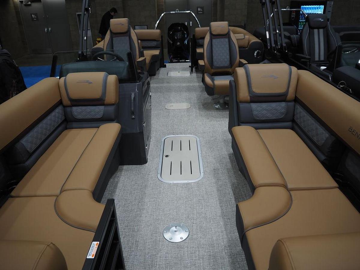 2026 Bennington S Quad Bench 23 SSR