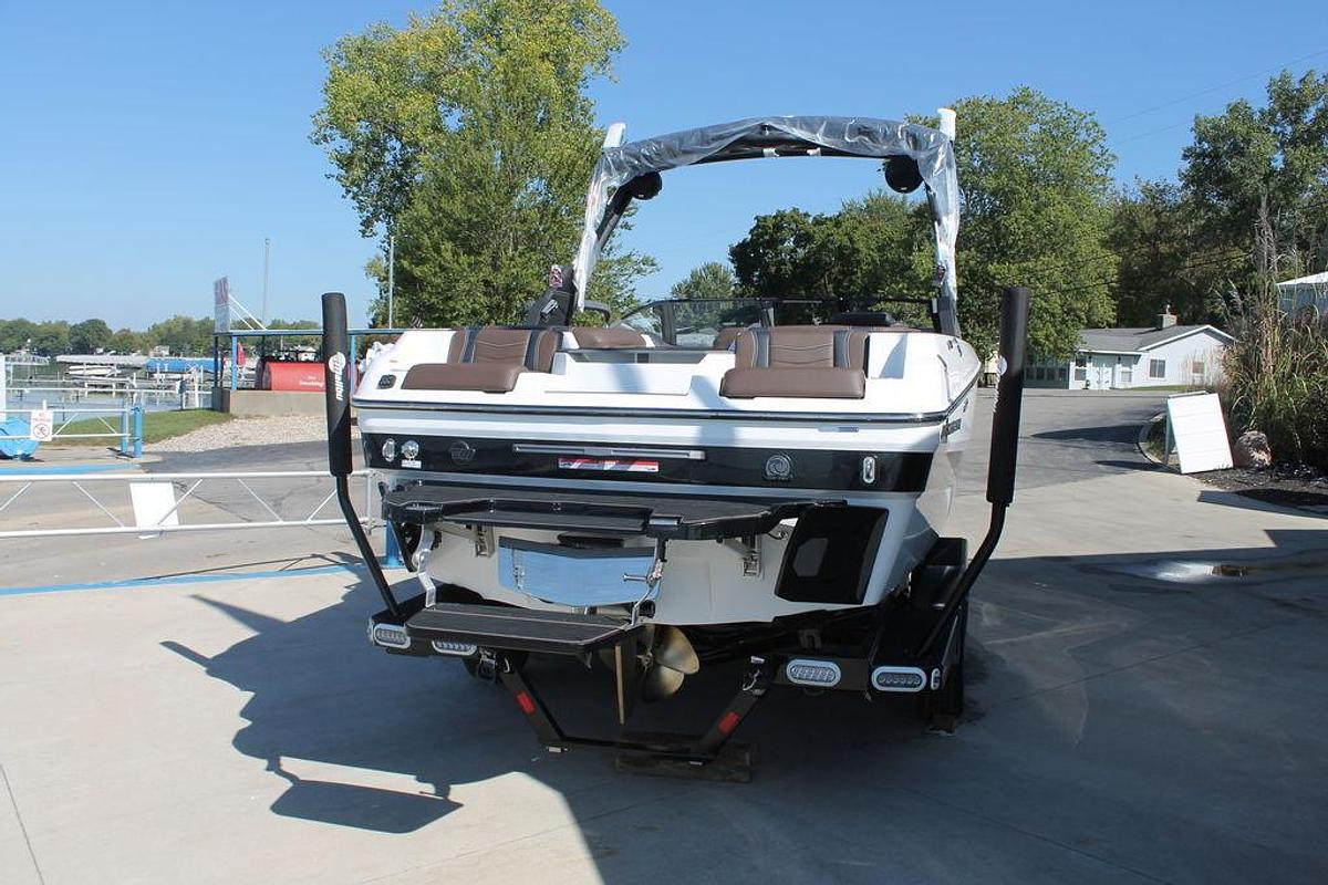 2026 Malibu Boats 22 MXZ