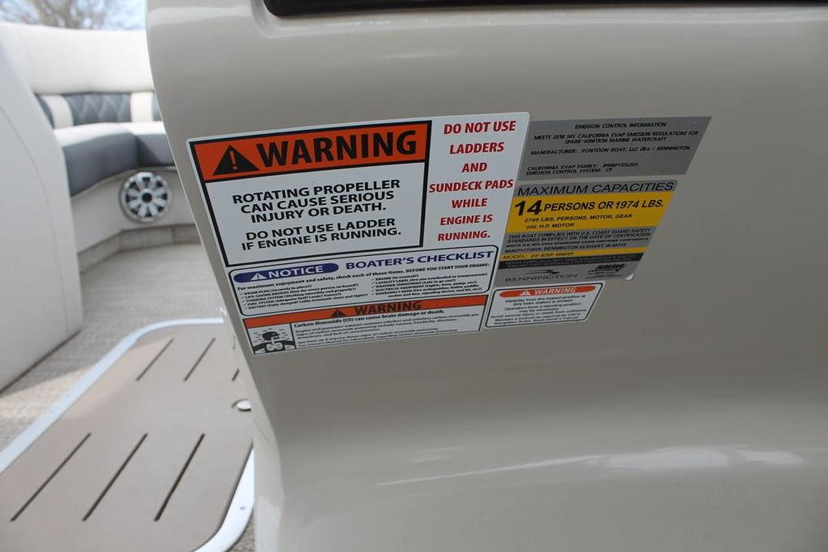 Used 2018 Bennington 23QCL