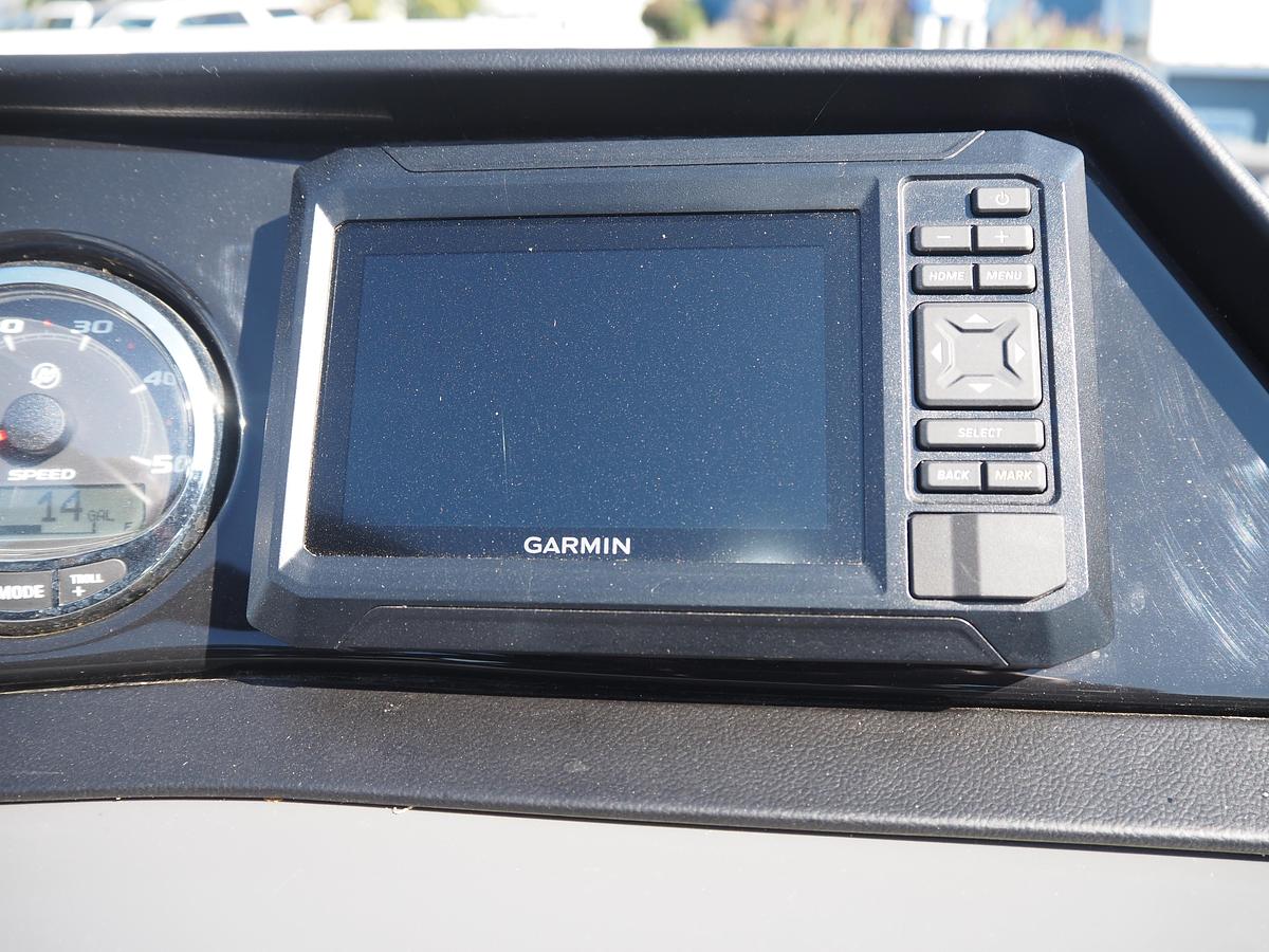 Used 2024 BENNINGTON 22SSR SPS