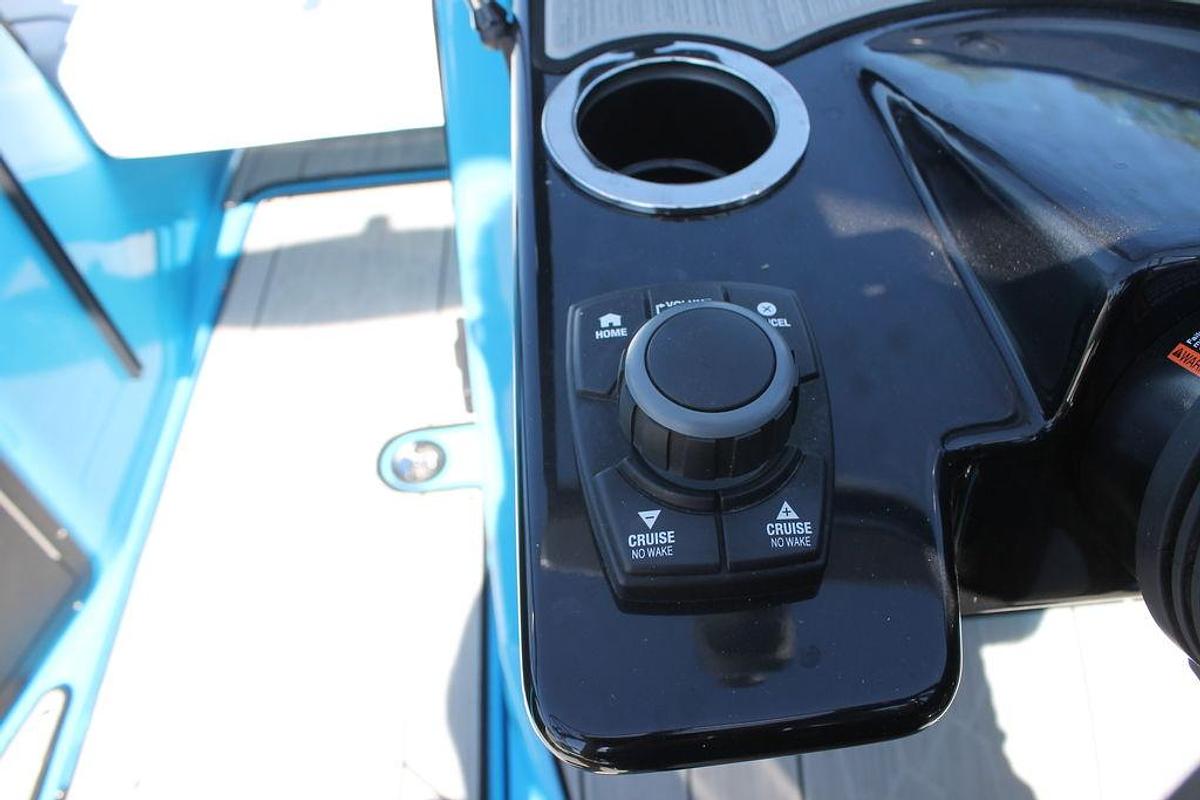 Used 2023 Yamaha Marine 222XE