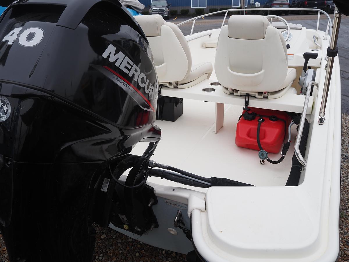 Used 2021 BOSTON WHALER