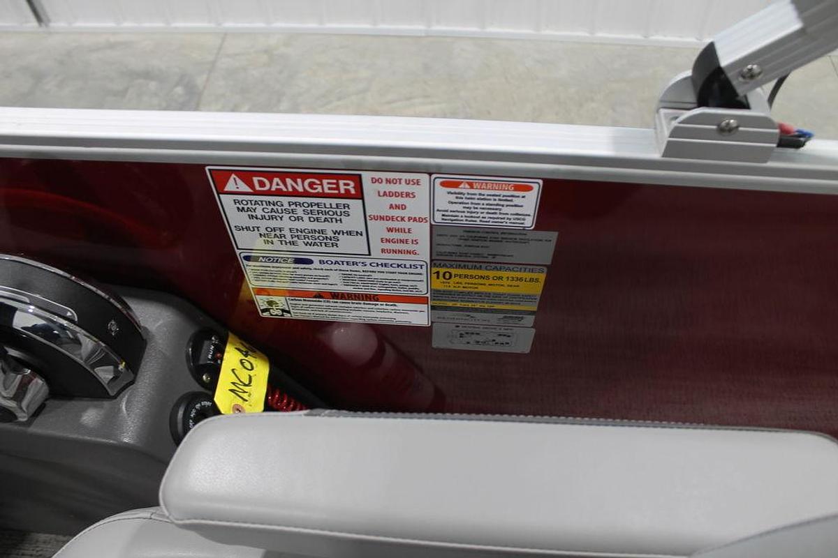 Used 2025 Bennington S L-Bench 21 SL