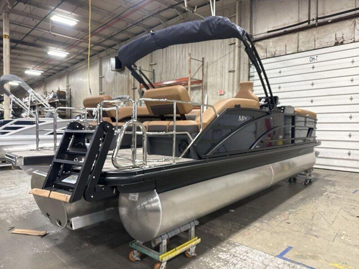 2026 Bennington M Quad Bench 24 MSL