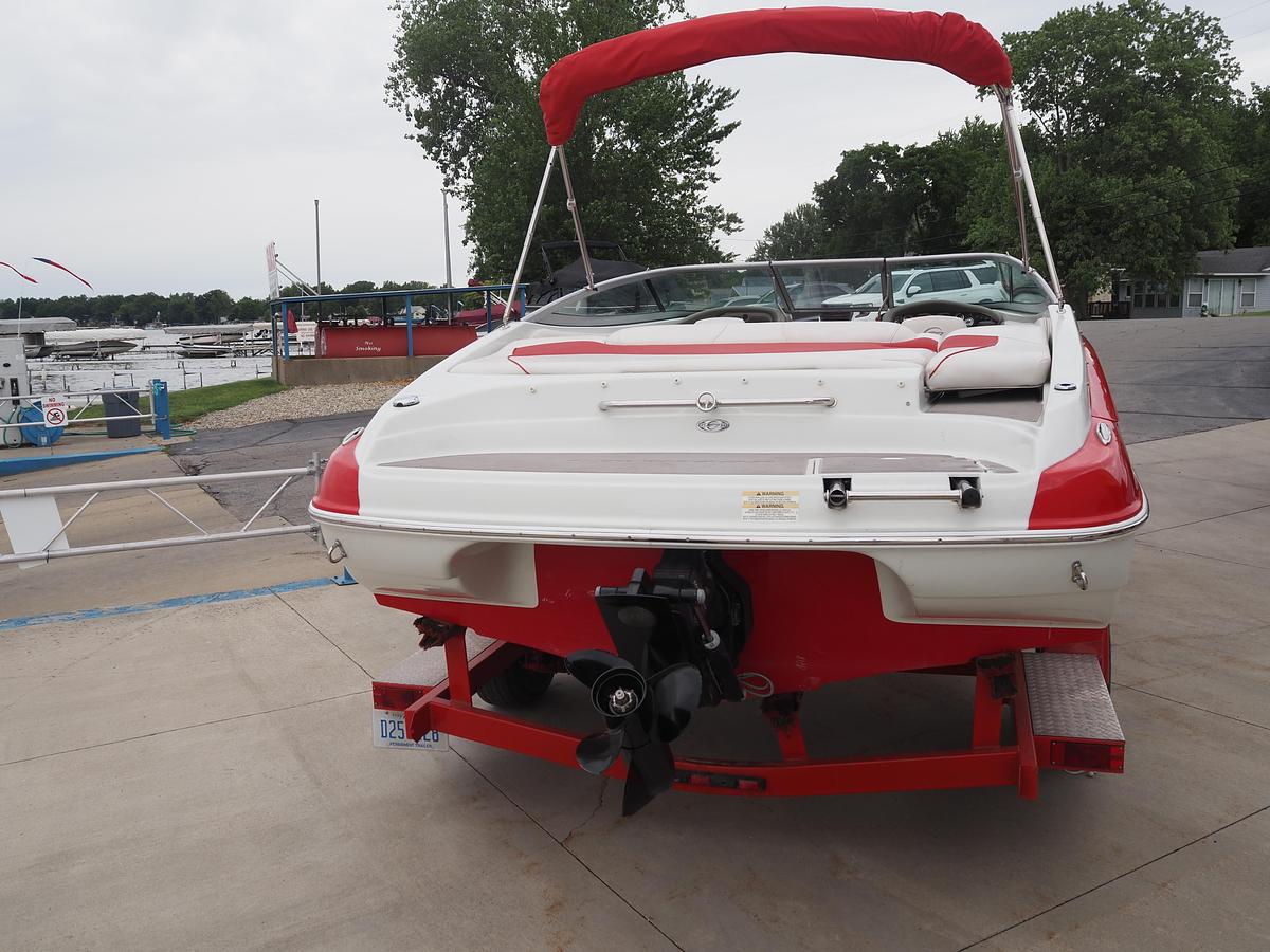 Used CROWNLINE 21SS