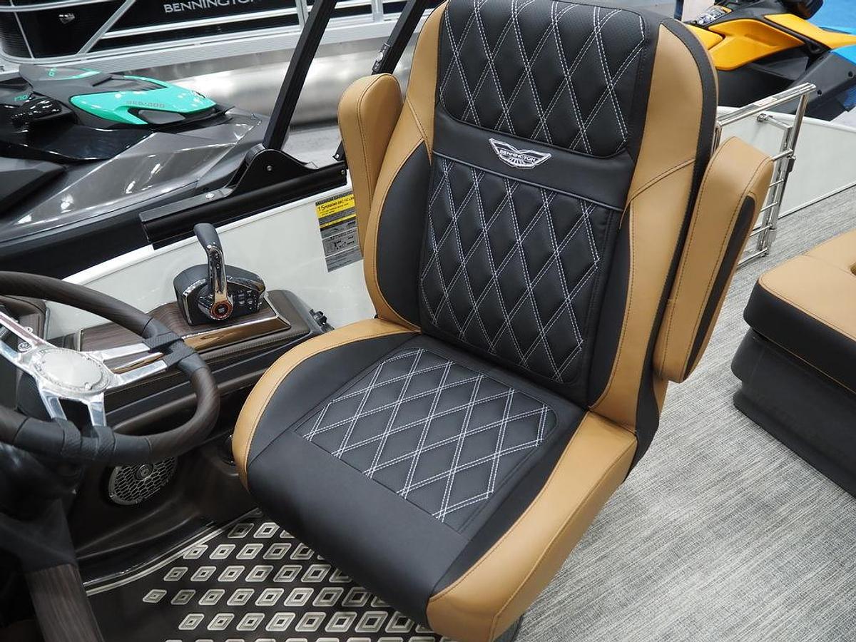 2026 Bennington RX Sport Swingback 25 RXSB