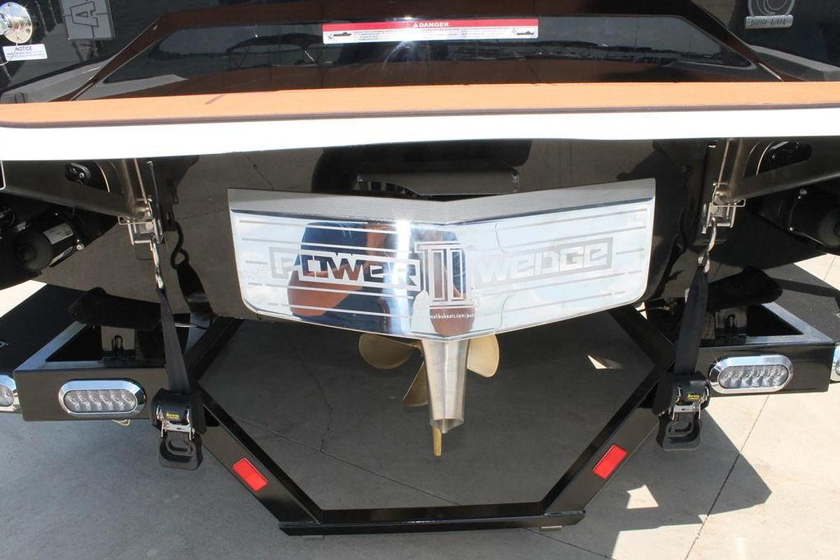 2026 Axis Wake Research A225