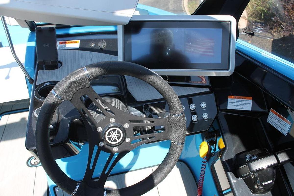 Used 2023 Yamaha Marine 222XE
