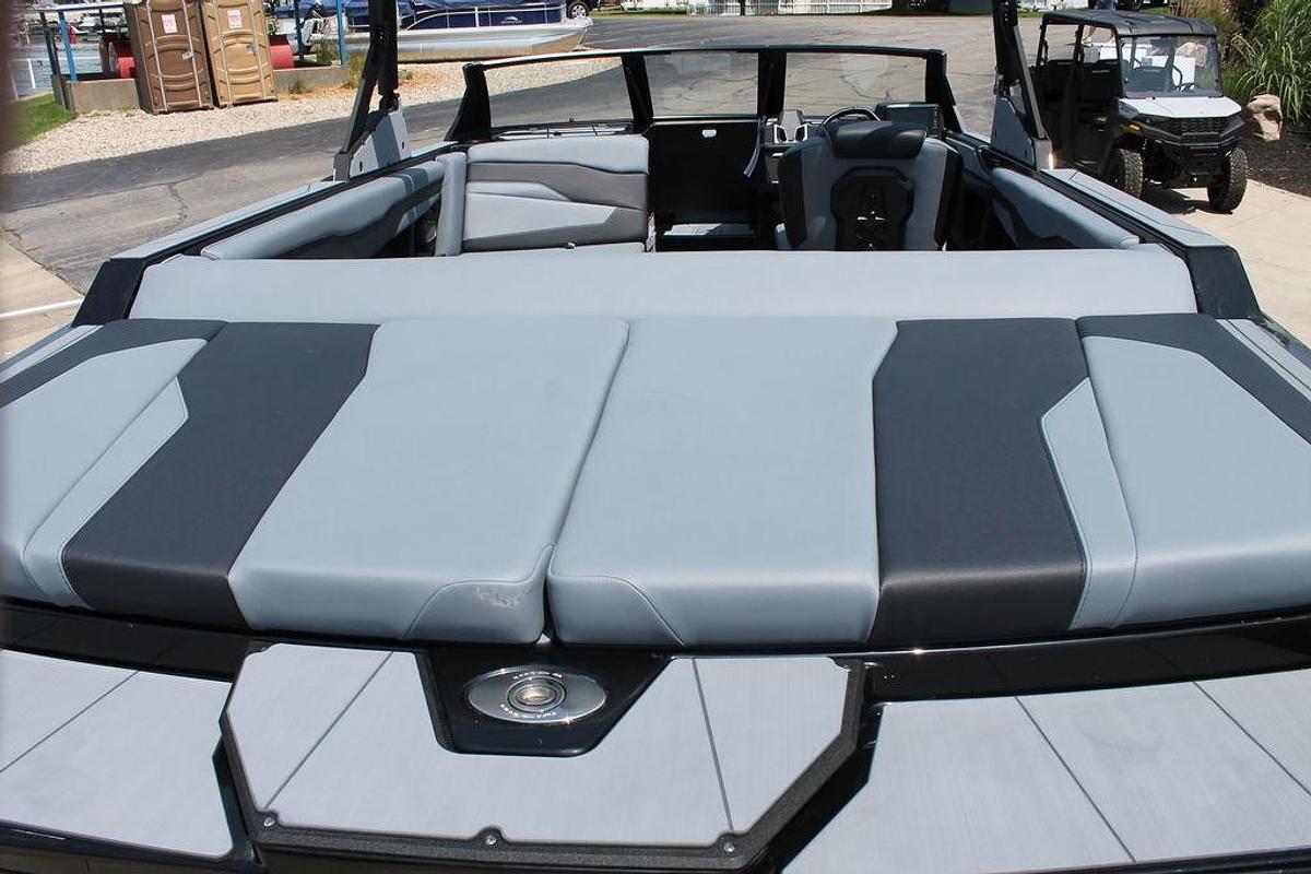 2024 Axis Wake Research T220