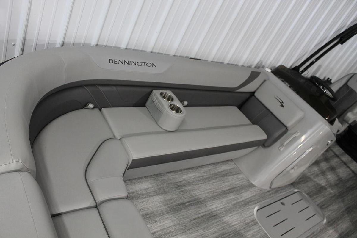 2025 Bennington SX Swingback 24 SXSB