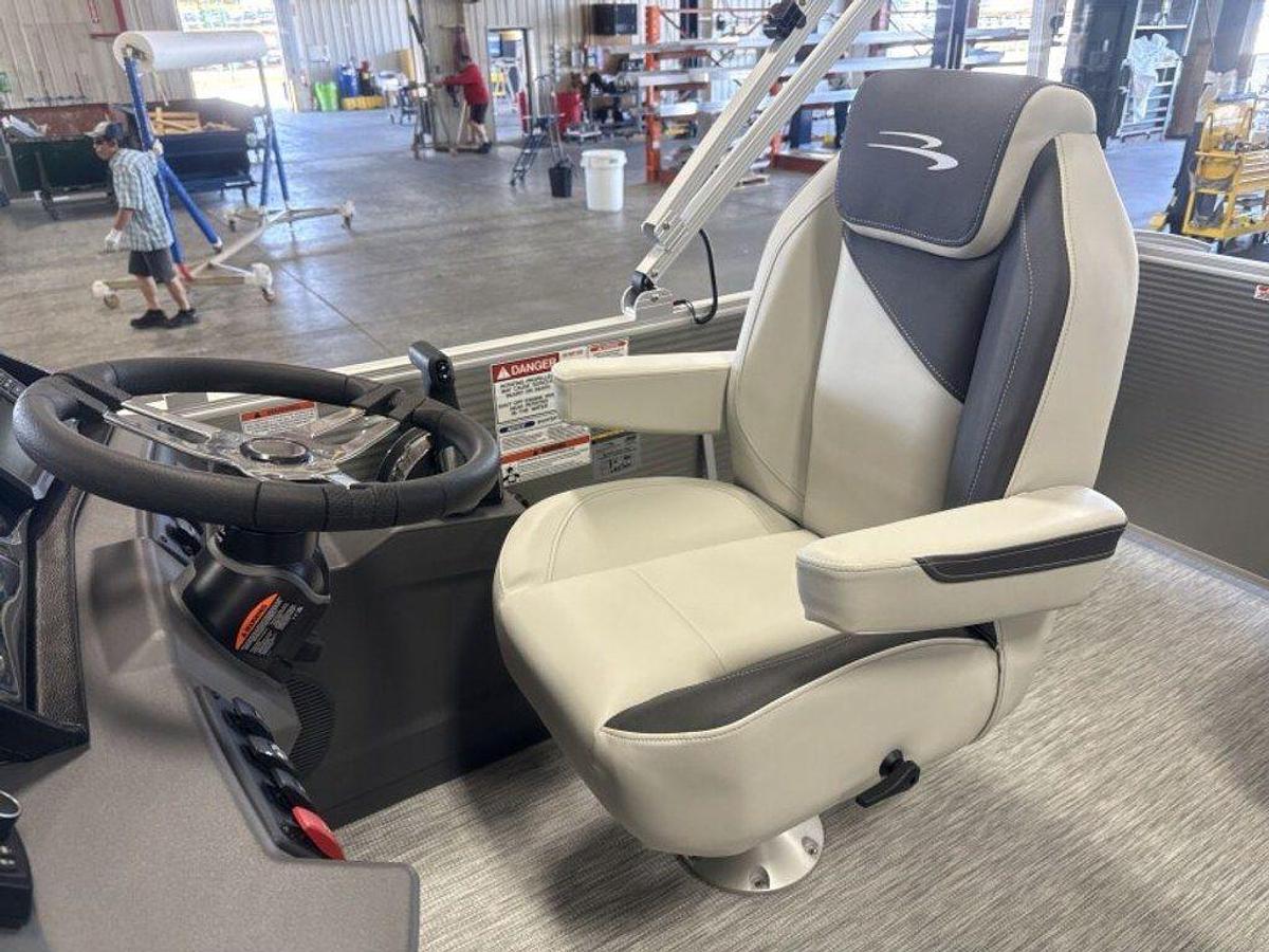 2026 Bennington S Swingback 22 SSB