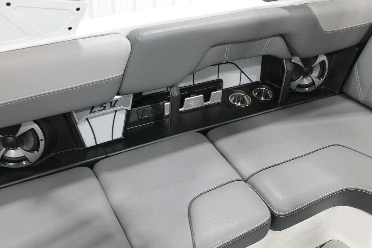 Used 2021 Malibu Boats 25 LSV