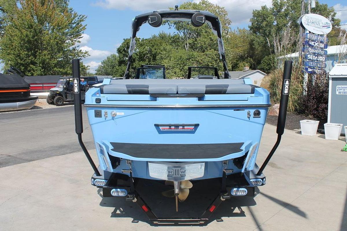 2025 Axis Wake Research T235